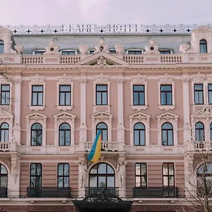 Grand Casino & מלון