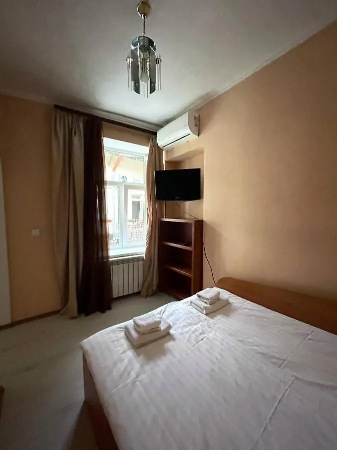 Apart-Hotel City Center Contrabas إلفيف فندق