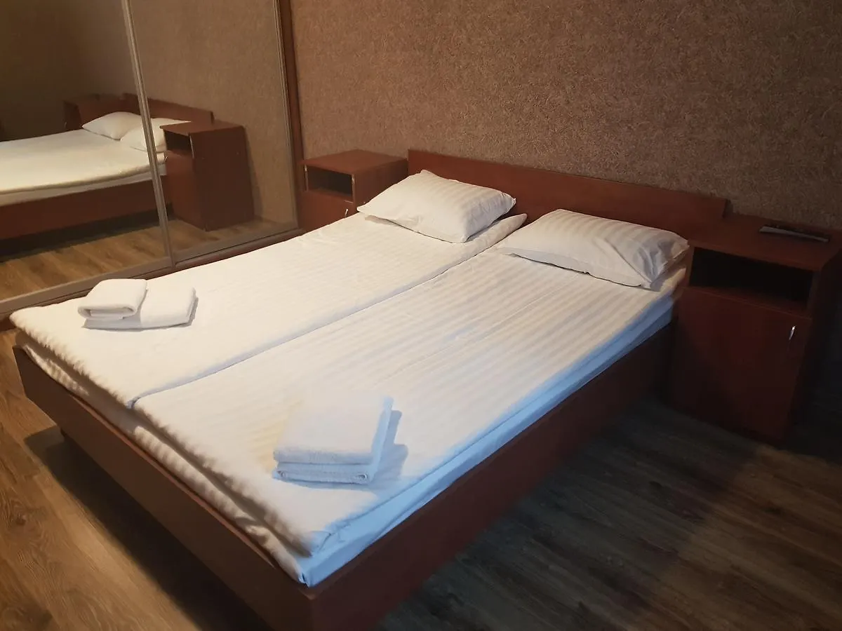 Apart-Hotel City Center Contrabas إلفيف